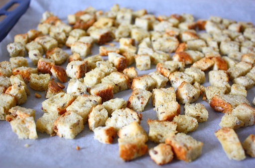 [W1514] Croutons A L Ail 10 mm Dv Foods 350 gr